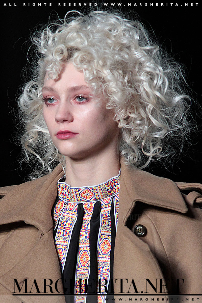 acconciature-ricce-stella-jean-fw2016-03