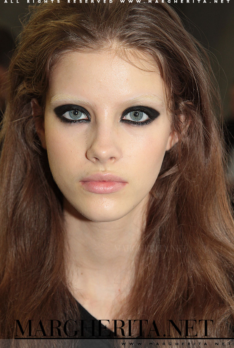 Sexy smokey eyes, Dsquared2 autunno inverno 2016 2017, make-up: Diane Kendal per MAC, Ph. Charlotte Mesman