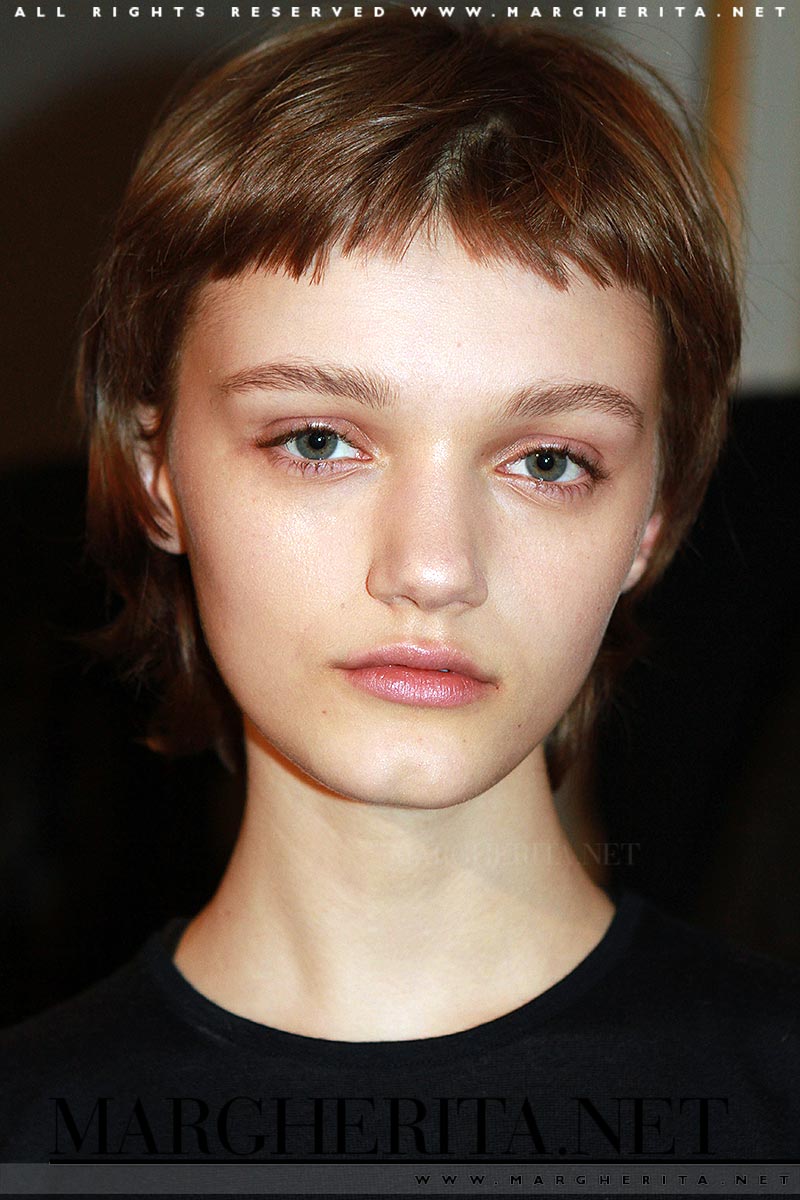 Peyton Knight backstage da Francesco Scognamiglio autunno inverno 2016 2017, ph. Mauro Pilotto
