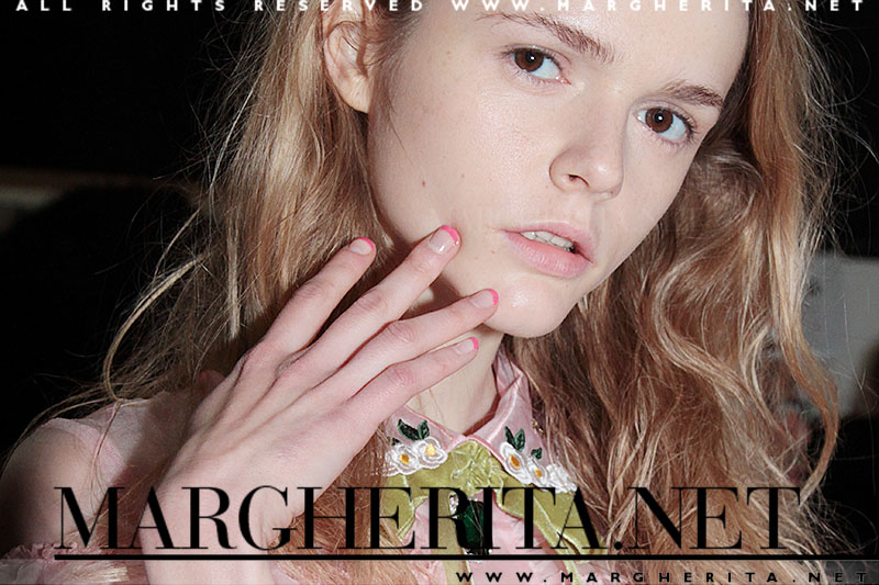 Hot. Tendenza estate: French manicure in colori baby