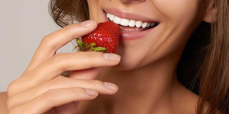 Come ottenere un sorriso perfetto? Risponde lo specialista in Odontoiatria Estetica