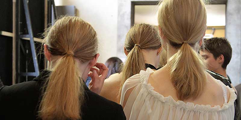 Capelli primavera estate 2018. Backstage Mila Schon Primavera Estate 2018
