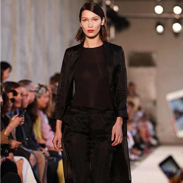 Copia il look capelli di Bella Hadid. Un taglio di capelli corto, per donne con forte personalità