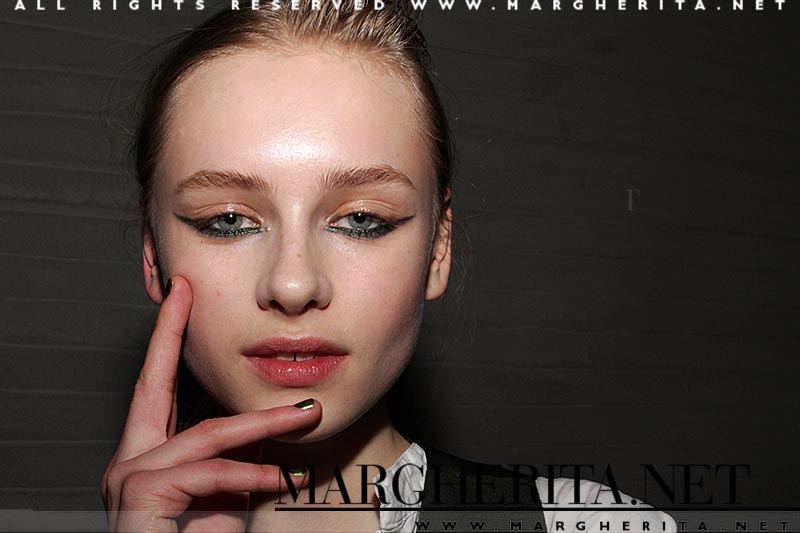 L'eyeliner e il makeup per gli occhi per l'autunno