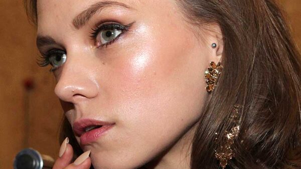 Trucco occhi. Sfilata: Les Copains AI 2018 2019. Make-up: Michele Magnani per M.A.C