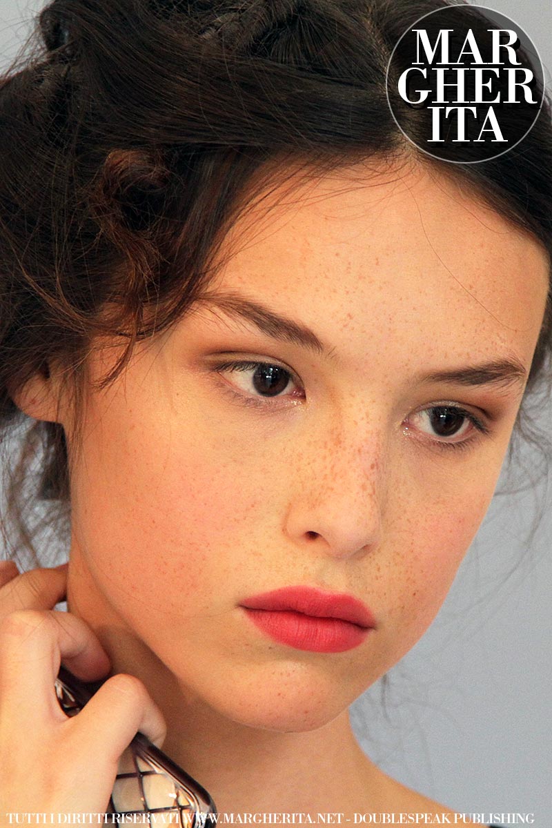 Trucco estate 2019. Sfilata: Luisa Beccaria. Make-up: Cynthia Rivas per MAC