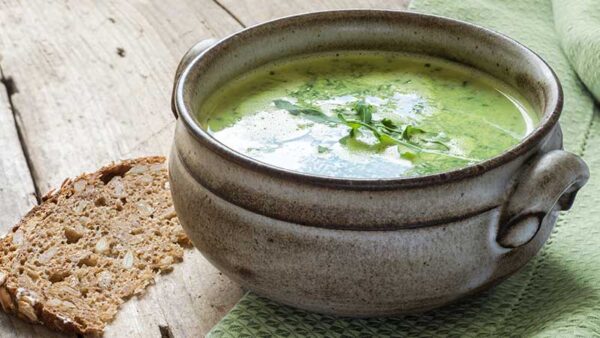 Zuppa di bietole e patate. Una ricetta detox