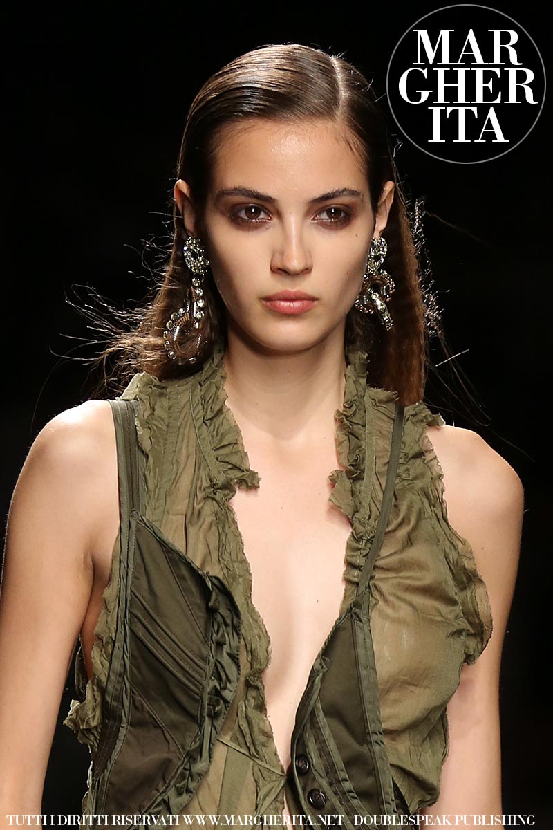 Acconciatura party estate 2019. Sfilata: Dsquared2. Foto: Mauro Pilotto