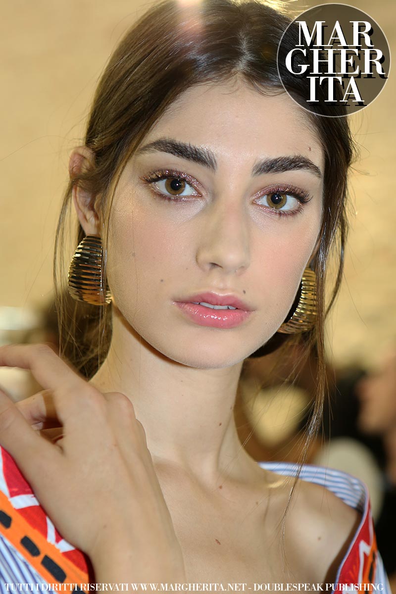 Tendenze trucco estate 2019. Glitter