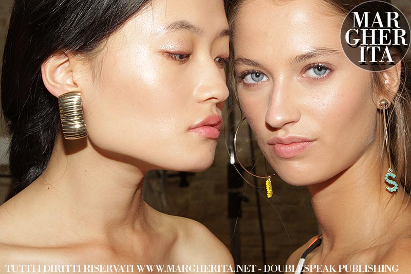 Tendenze trucco estate 2019. Glitter
