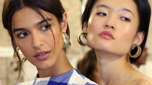 Tendenze trucco estate 2019. Glitter
