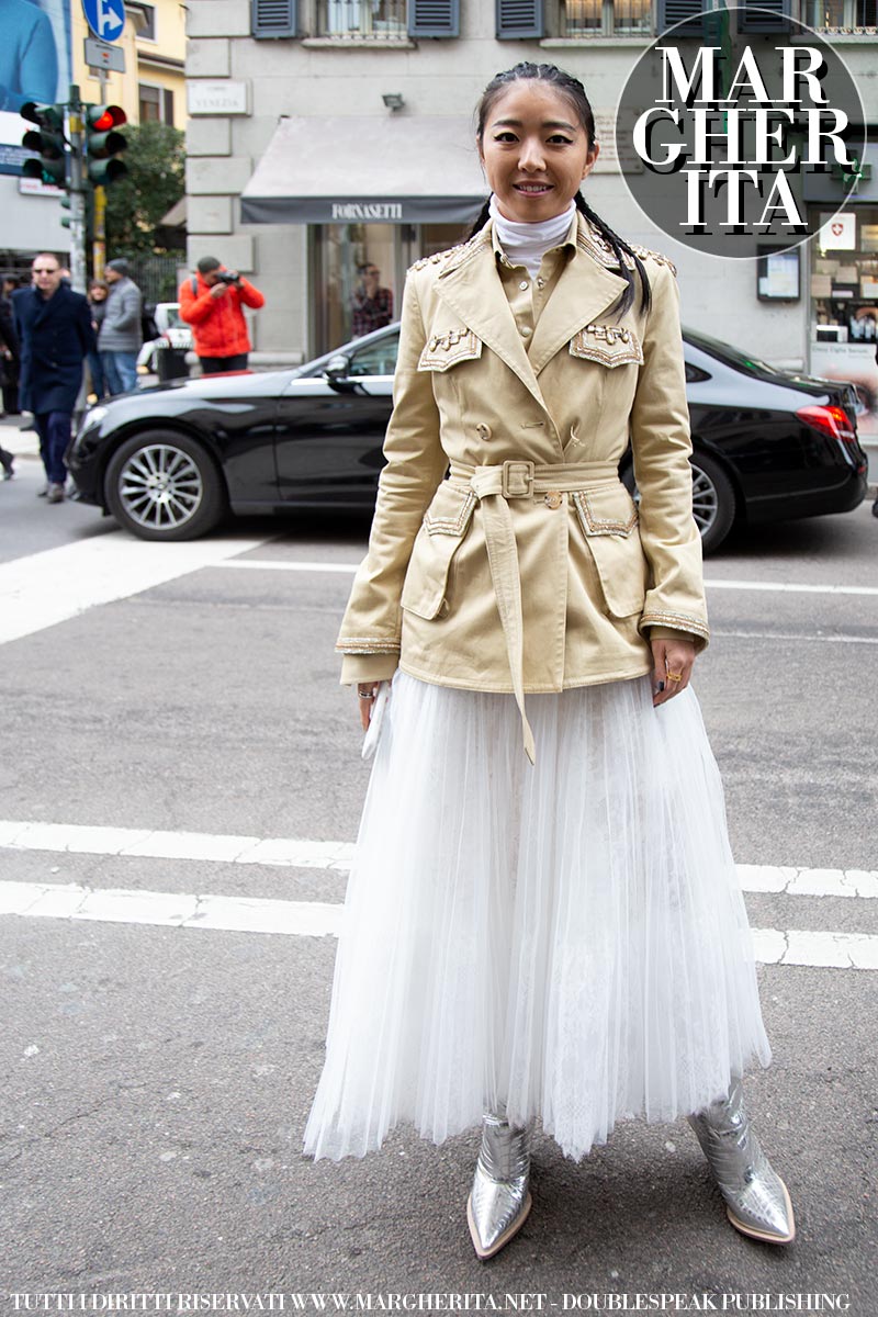 Moda donna 2020 street style - Foto Charlotte Mesman