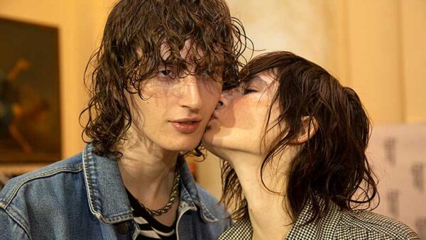 Nuove idee capelli donna per il 2020. Acconciature wet look