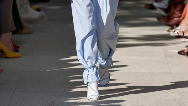 Tendenze moda pantaloni donna primavera estate 2020: Sfilata Salvatore Ferragamo