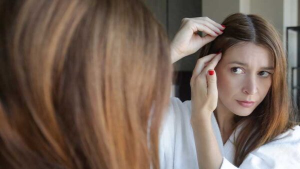 Colore capelli: la ricrescita in tempi di quarantena. Quando il fai da te è l’unica opzione... I consigli di Toni Pellegrino