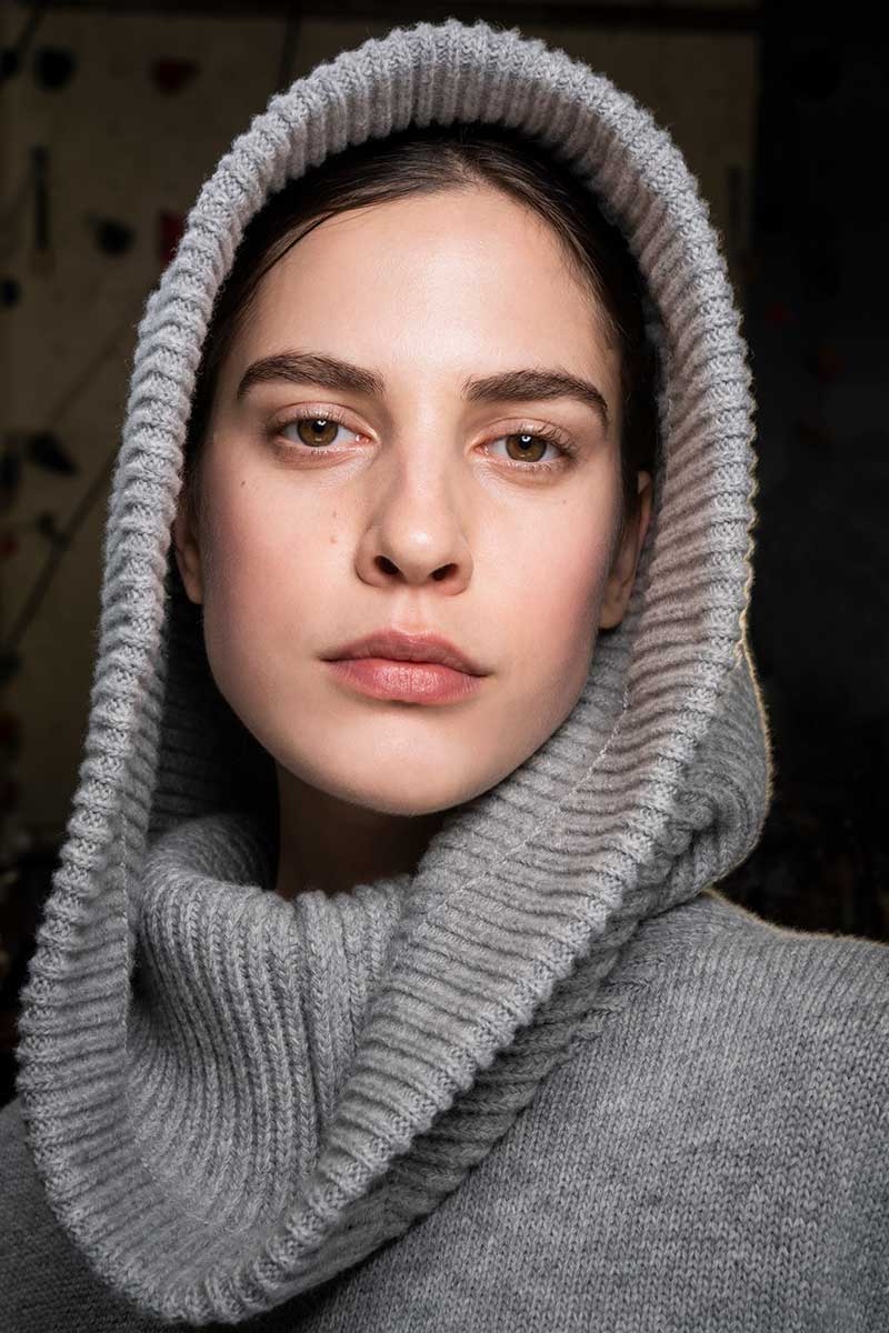 Trucco autunno inverno 2020 2021. Tendenza trucco color pelle, non potete sbagliare! - Sfilata: Kenzo. Photo: courtesy of MAC