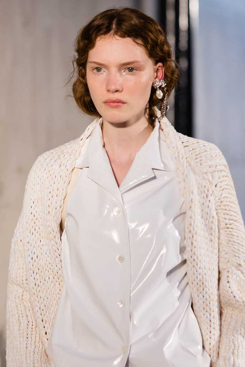 Tendenze capelli estate 2021. Sfilata: N21. Hair by TONI&GUY Italia. Photo: courtesy of TONI&GUY