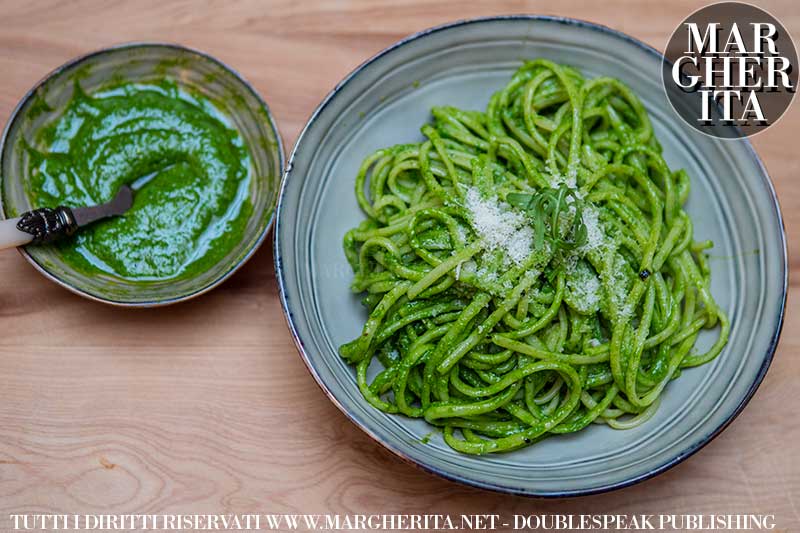 Ricetta del pesto alla rucola - Le ricette di cucina di Margherita.net