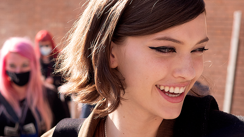Trend alert makeup 2021: eyeliner, occhi da gatta! - Foto ADVERSUS