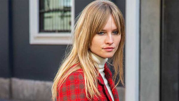 Trend capelli donna estate 2021. La frangia a tendina