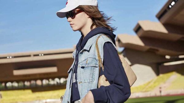 La moda per l’estate 2021. I giubbottini e le giacche di jeans