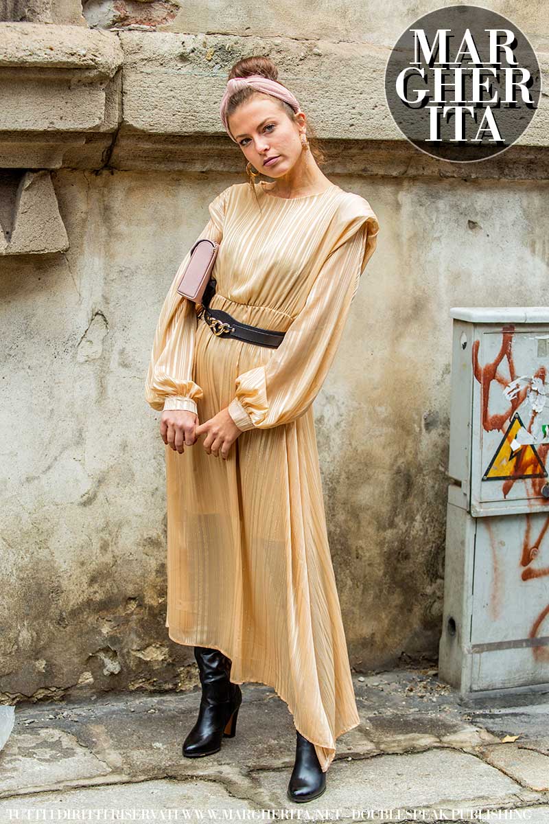 Tendenze acconciature 2021. Ecco come rendere (ancora più) stylish il tuo chignon alto