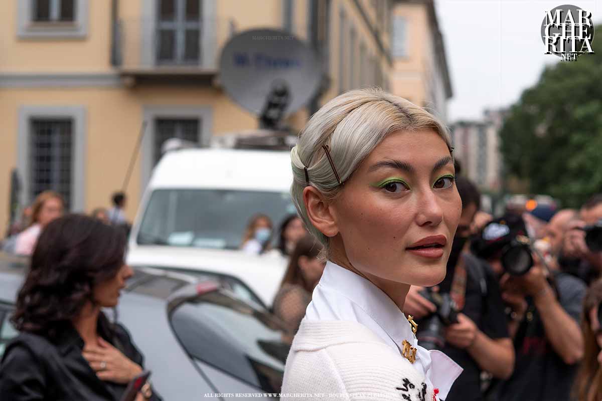 Milano Fashion Week Estate 2022, foto street style - Photo ADVERSUS