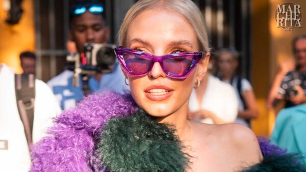 Terza giornata di sfilate alla Milano Fashion Week, lo street style - Photo ADVERSUS