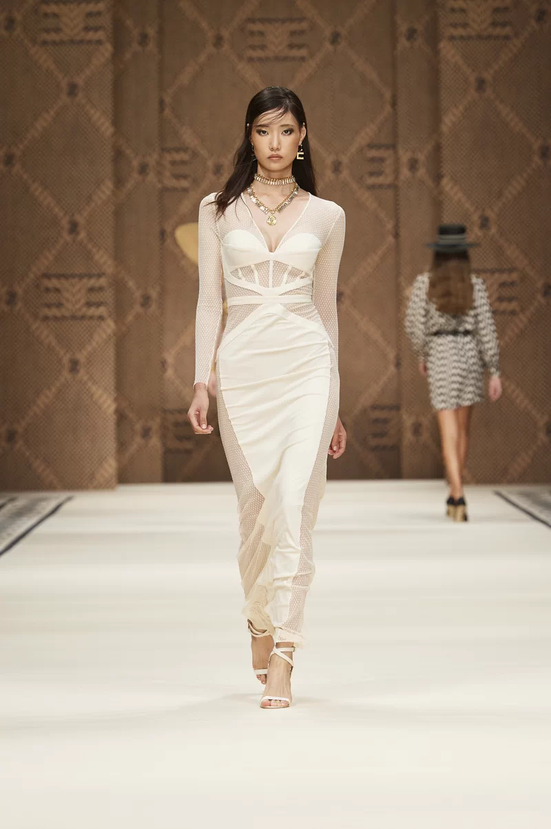 Elisabetta Franchi sfilata collezione primavera estate 2023