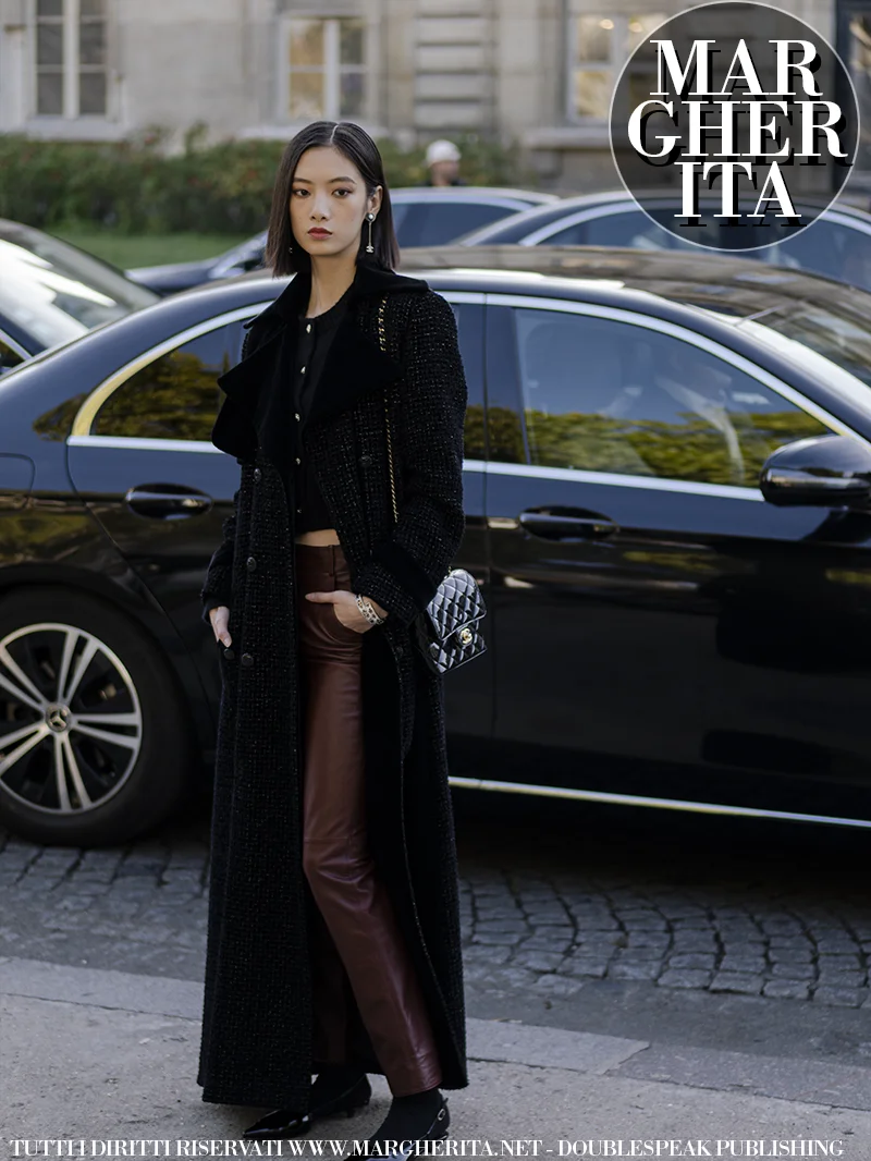 Street style da Chanel alla Paris Fashion Week Estate 2023 - Foto ADVERSUS