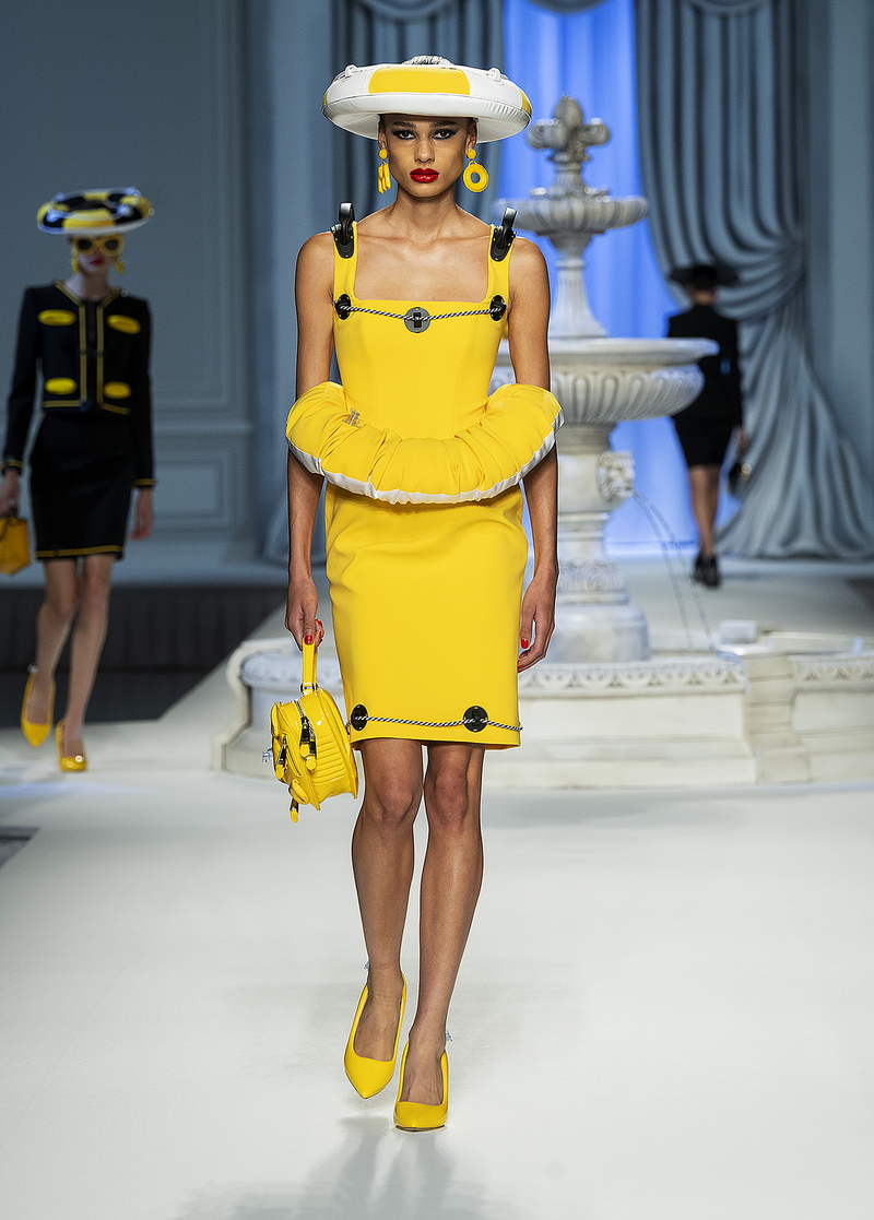 Moschino collezione Primavera Estate 2023 - Photo Courtesy of Moschino