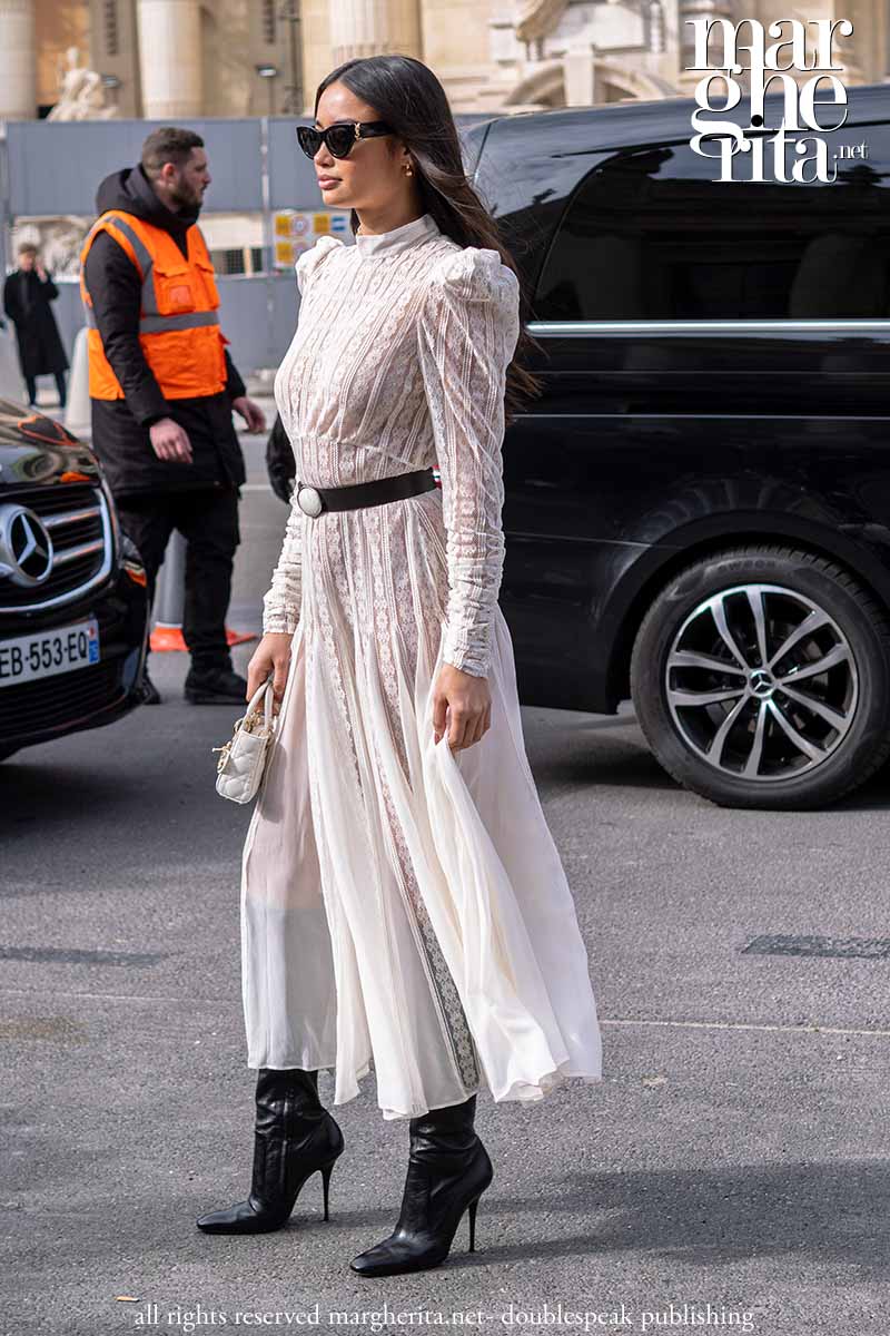 Tendenze moda primavera 2023: bianco! - Foto ADVERSUS