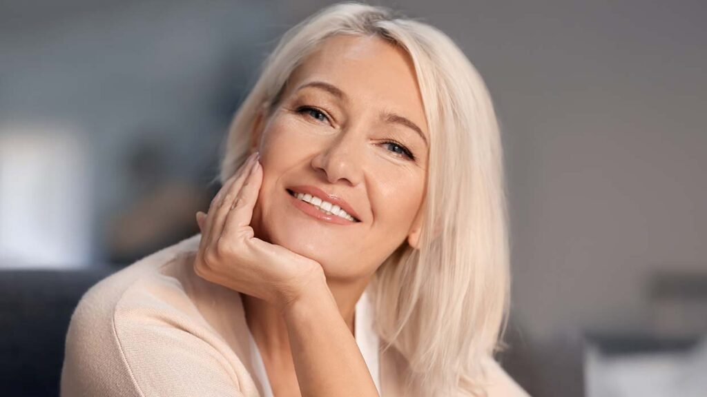 Consigli anti-aging per le over 50. Più felici e più belle che mai!