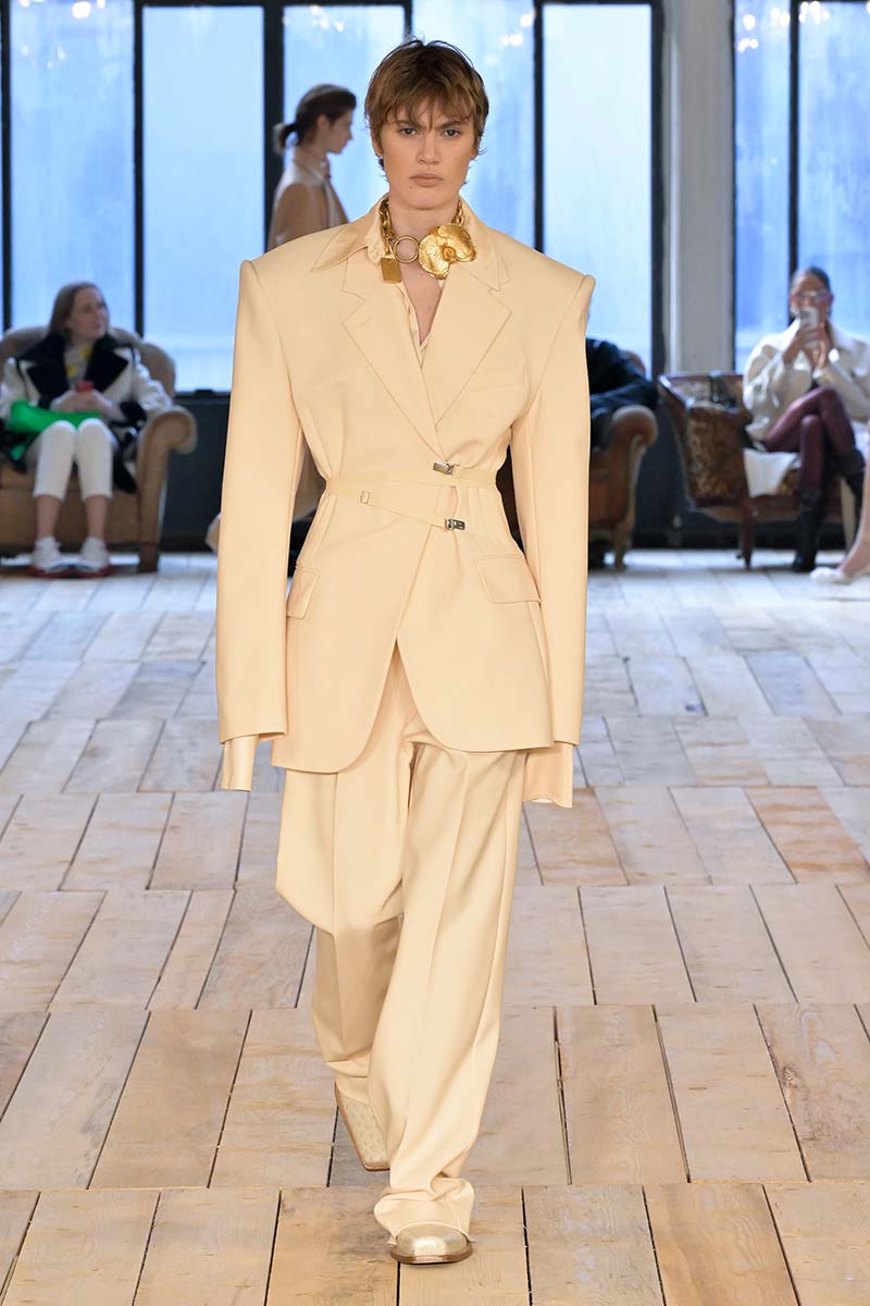 Le 23 tendenze moda autunno da non perdere. Moda donna autunno 2023. Photo courtesy of Sportmax