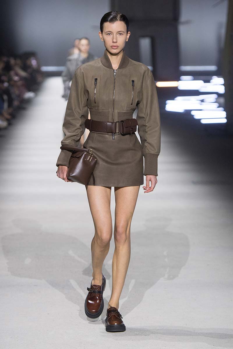 Le 23 tendenze moda autunno da non perdere. Moda donna autunno 2023. Photo courtesy of Tod’s