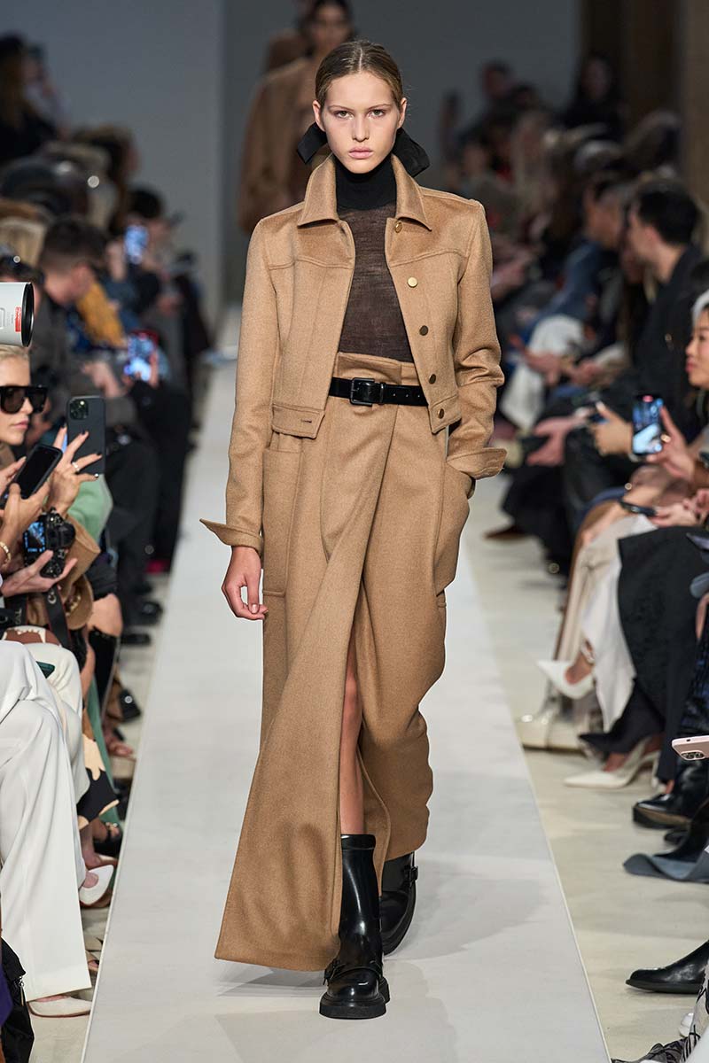 Le 23 tendenze moda autunno da non perdere. Moda donna autunno 2023. Photo courtesy of Max Mara