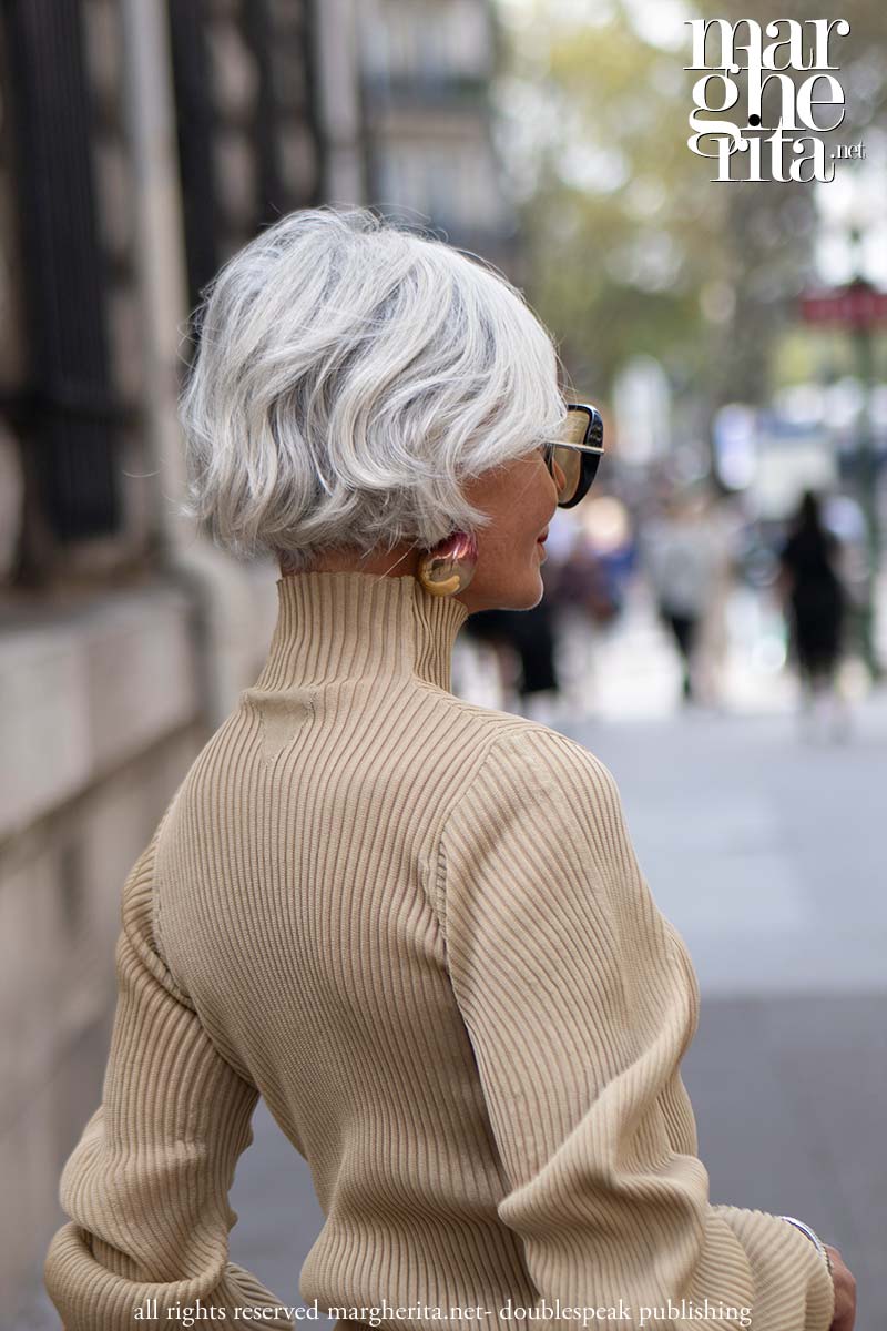 Questo è il taglio di capelli anti-aging per eccellenza - Foto Charlotte Mesman