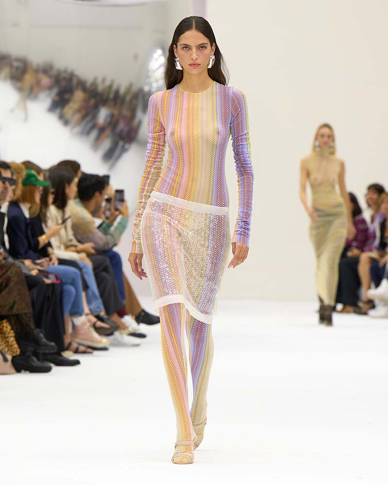 Tendenze moda 2024. Gonne trasparenti. Photo courtesy of Missoni