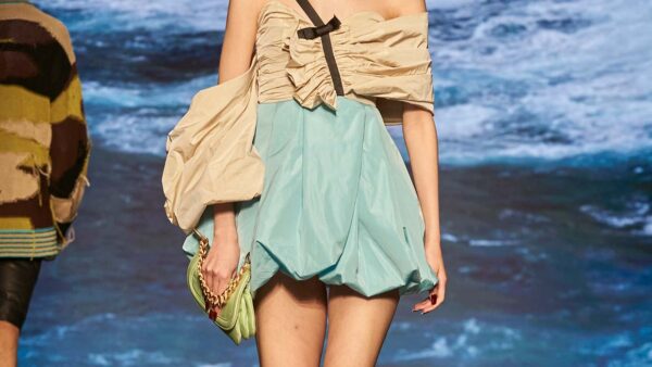 La tendenza moda per l'estate 2024: abiti a palloncino - Photo courtesy of Antonio Marras
