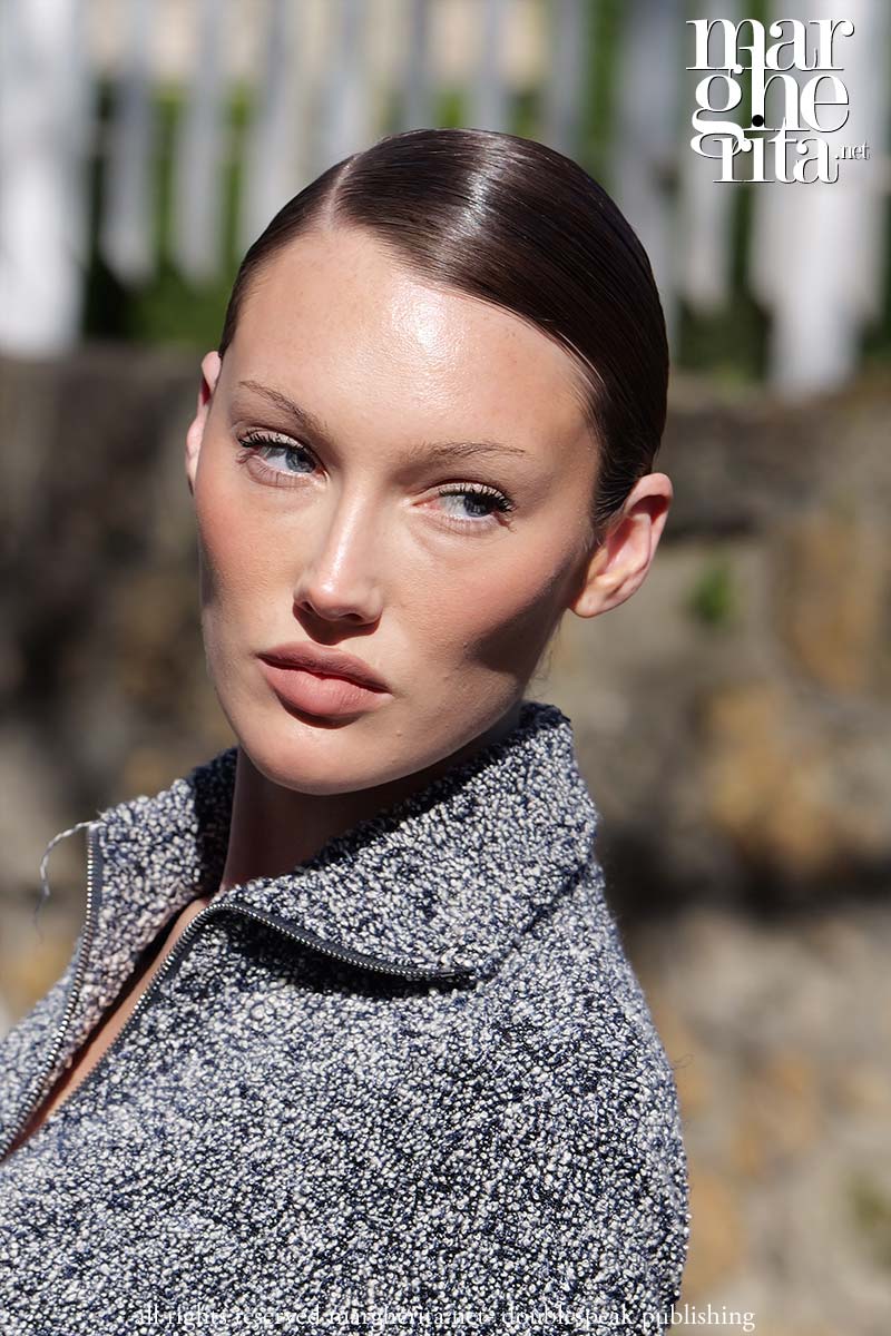 Come ottenere un look da ‘influencer’: consigli capelli e trucco per l'estate 2025 - Photo Charlotte Mesman