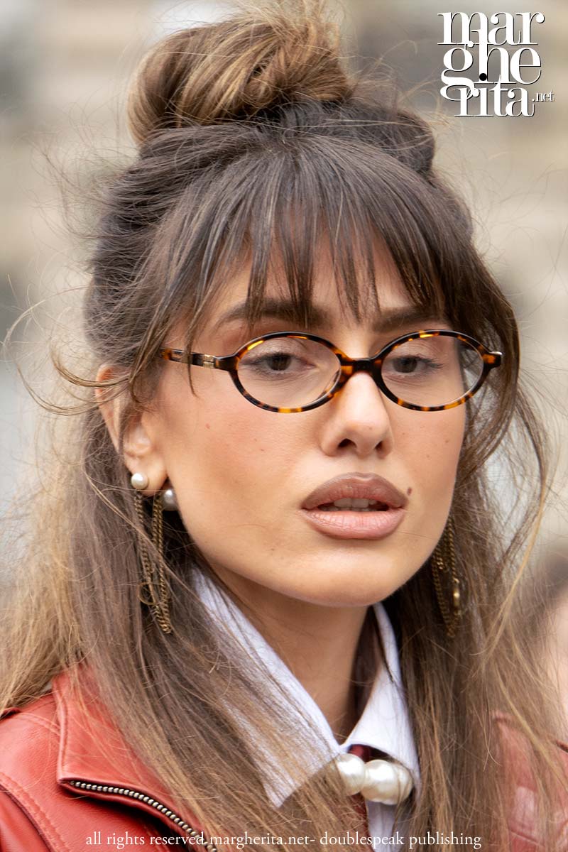 Tendenze make-up estate 2025: rossetto marrone con lipliner (di nuovo) - Photo Charlotte Mesman