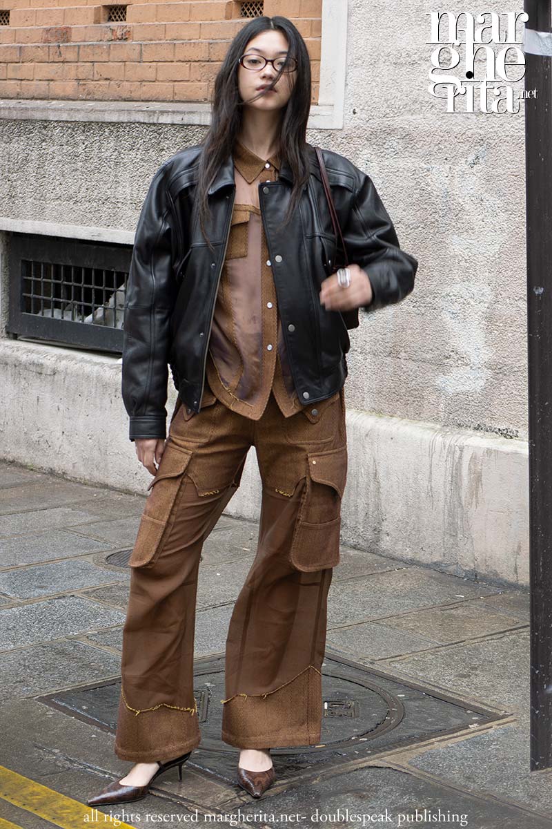 Streetstyle alert: i cargo pants si rifanno il look (e sono più cool che mai) - Photo Charlotte Mesman