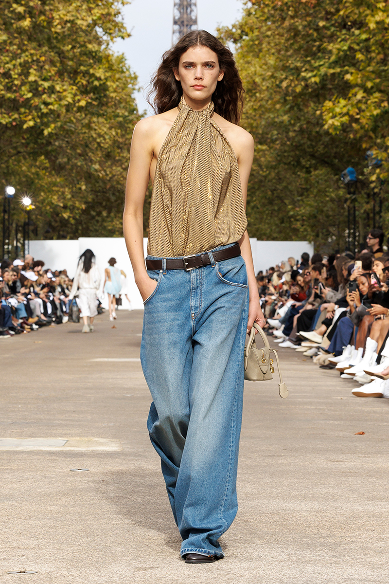 Must-have estate 2025: i pantaloni palazzo - Photo courtesy of Stella McCartney