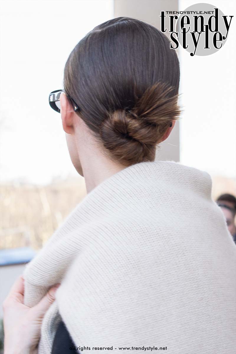 Tendenze capelli estate 2025: il wet look è ancora super cool! - Photo ADVERSUS