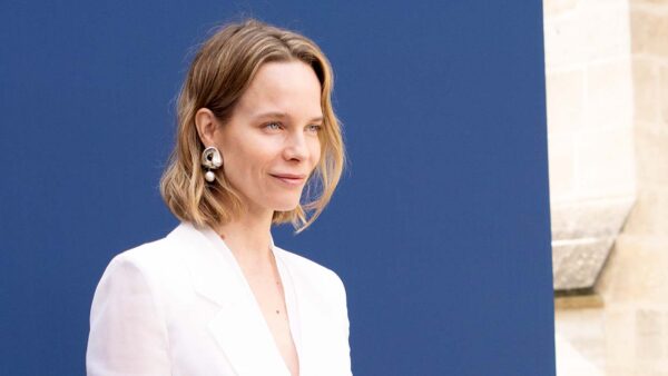 Tendenze capelli estate 2025: il lob è il taglio da copiare - Photo ADVERSUS