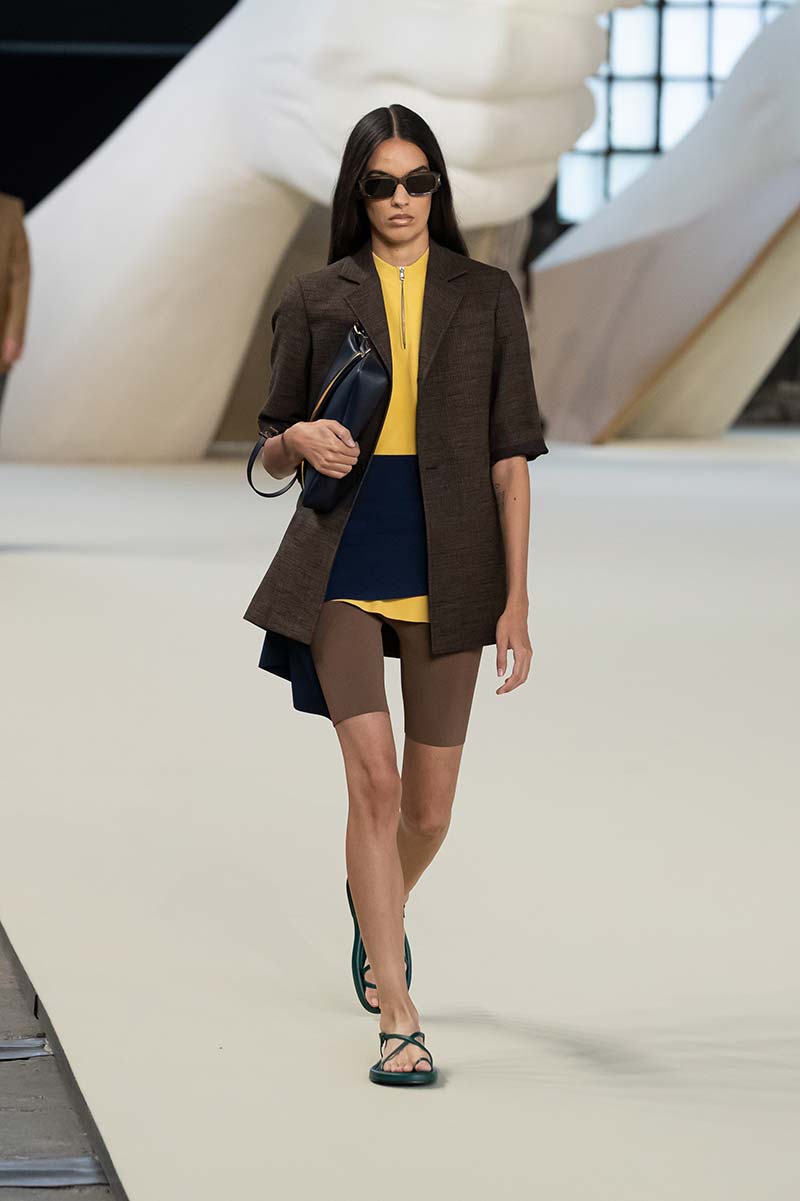 Il ritorno dei biker shorts nella moda per l’estate 2025 - Photo courtesy of Tod’s