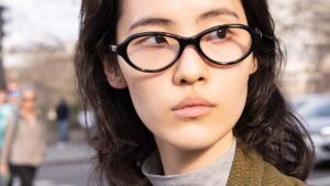 Sexy con gli occhiali? Assolutamente sì. Ecco come si fa! - Photo Charlotte Mesman