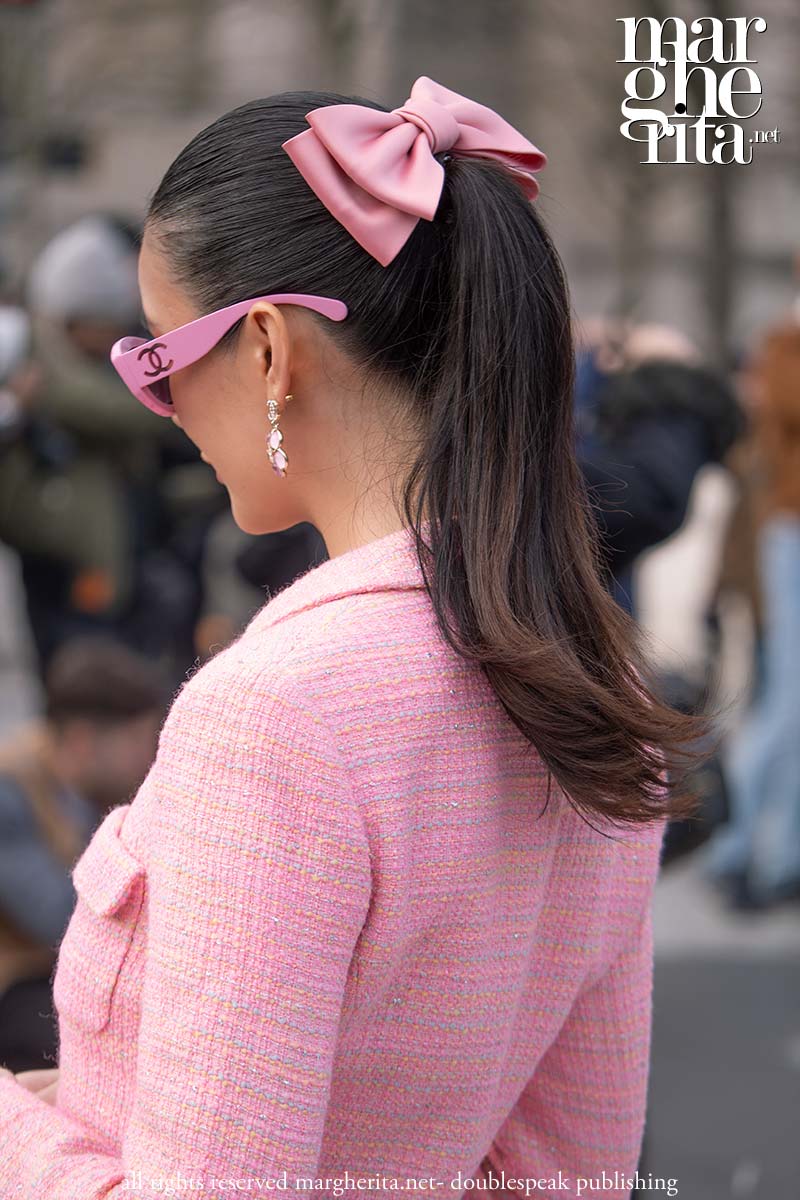 Trend capelli estate 2025: 4 idee per reinventare la coda di cavallo - Photo Charlotte Mesman