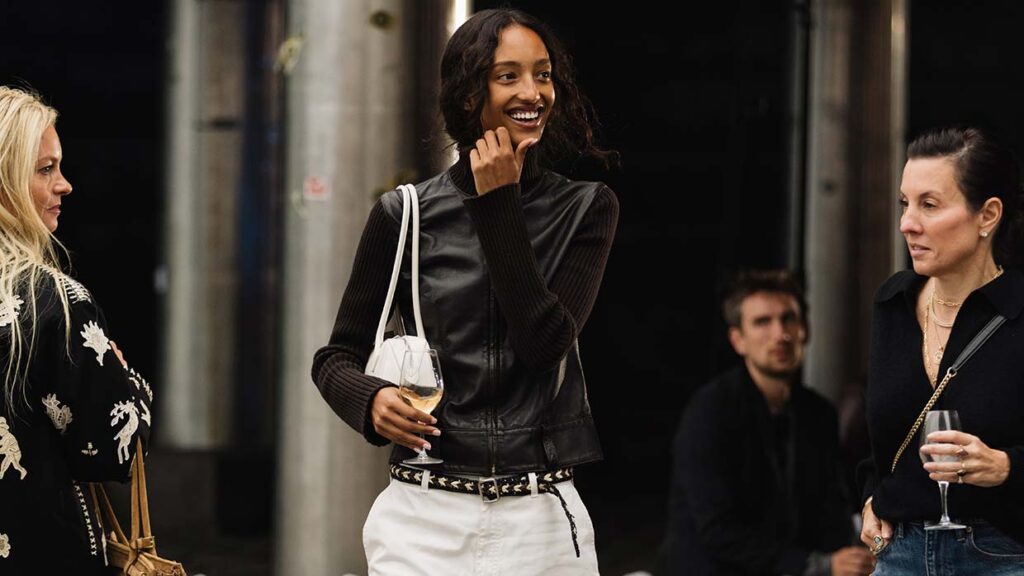Streetstyle in bianco e nero alla Copenhagen Fashion Week - Photo courtesy of Copenhagen Fashion Week. Ph. Noor-u-nisa-Khan