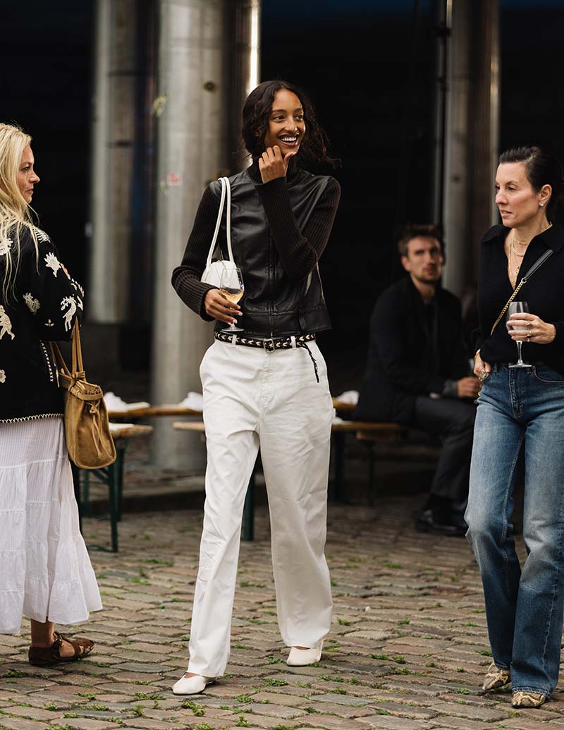 Streetstyle in bianco e nero alla Copenhagen Fashion Week - Photo courtesy of Copenhagen Fashion Week. Ph. Noor-u-nisa-Khan